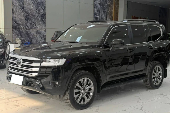 Toyota Land Cruiser 2023