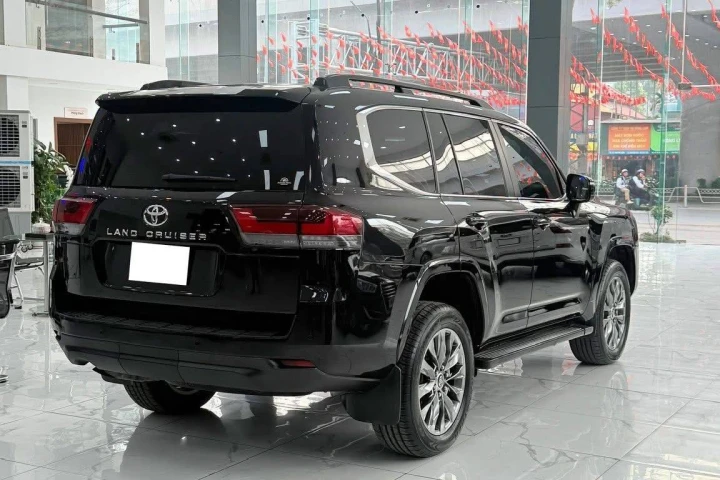 Toyota Land Cruiser 2023