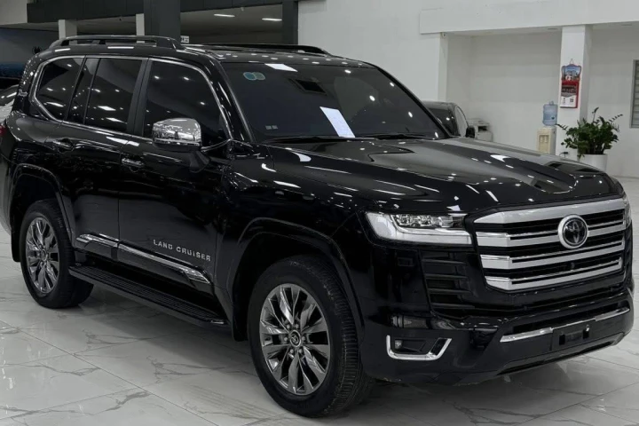 Toyota Land Cruiser 2023