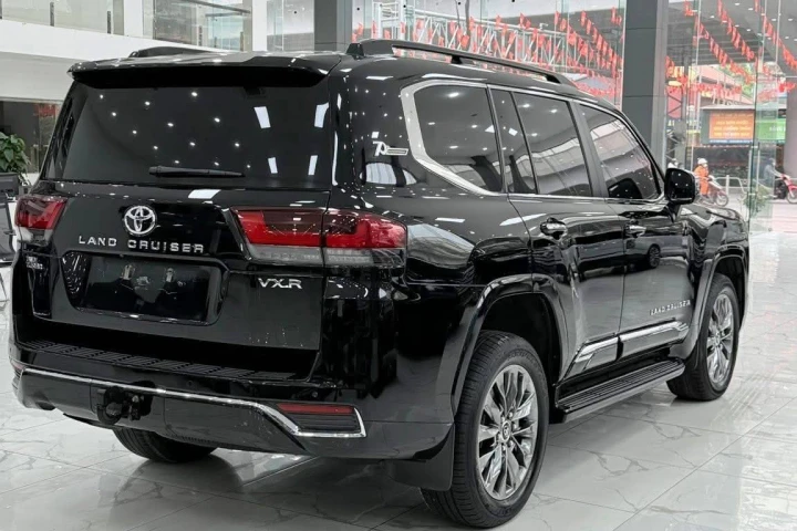 Toyota Land Cruiser 2023
