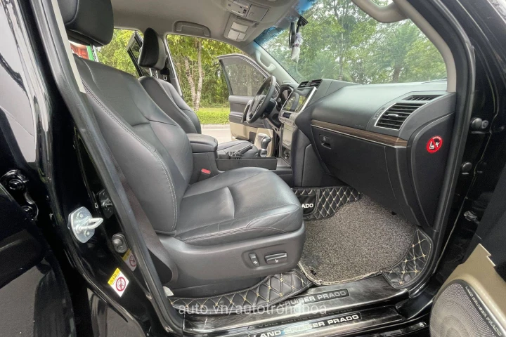 Toyota Land Cruiser Prado 2019