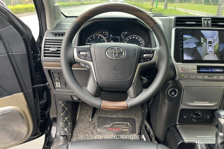 Toyota Land Cruiser Prado 2019