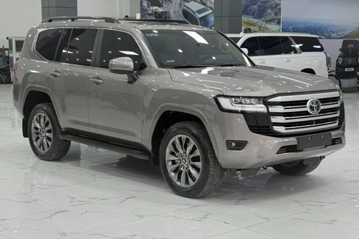 Toyota Land Cruiser 2024