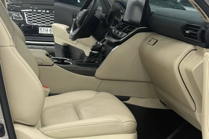 Toyota Land Cruiser 2024