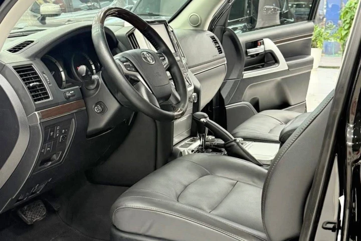 Toyota Land Cruiser 2019