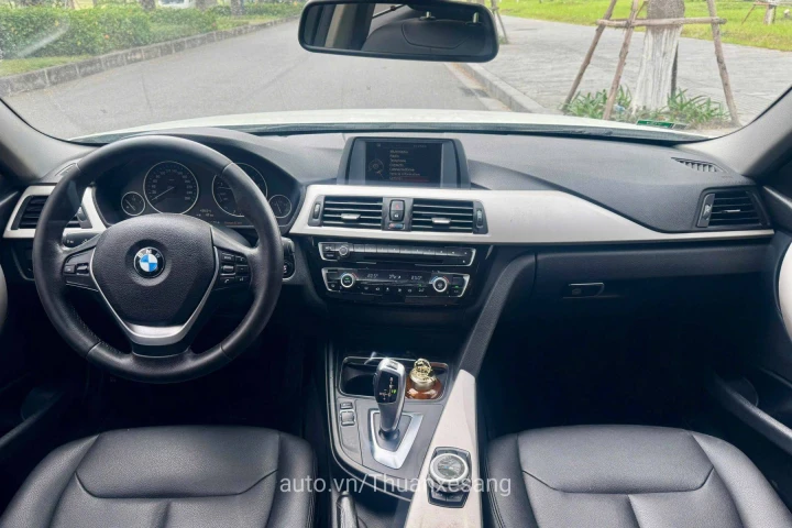 BMW 3 Series 2015