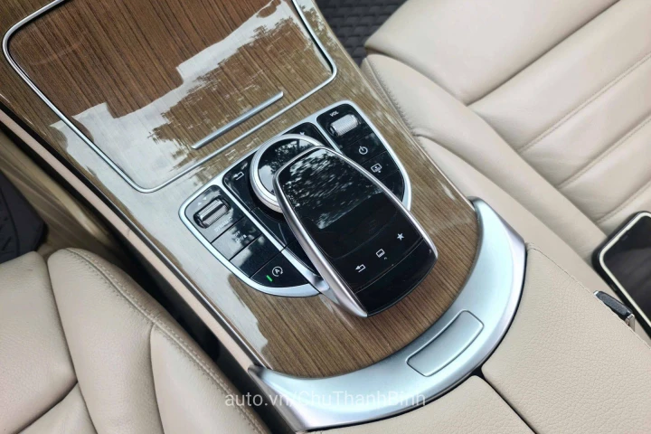 Mercedes-Benz C-Class 2016