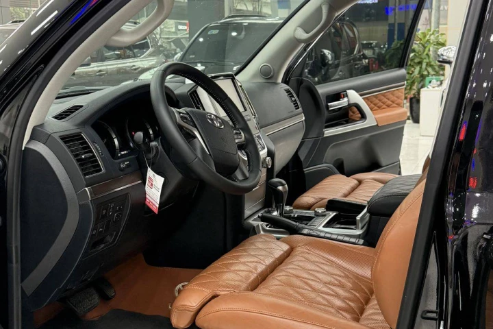 Toyota Land Cruiser 2020