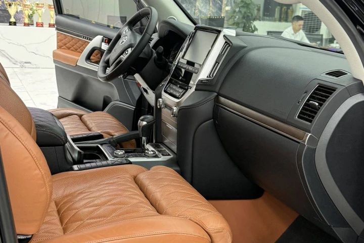 Toyota Land Cruiser 2020