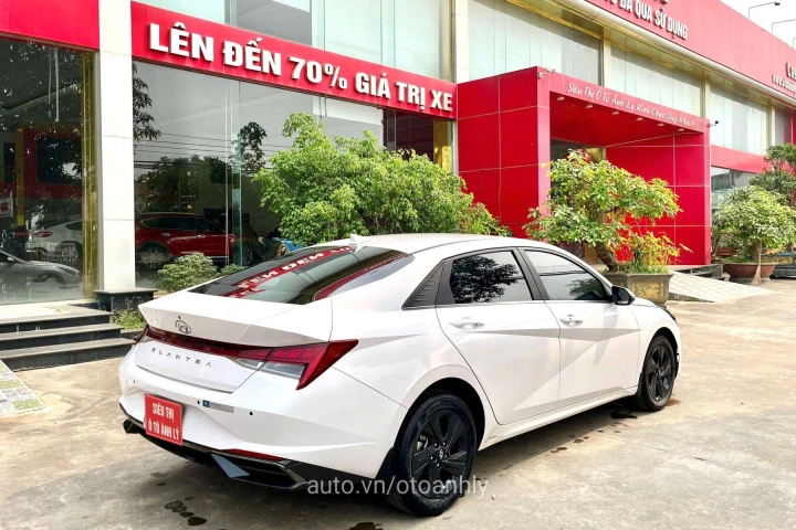 Hyundai Elantra 1.6 AT 2024