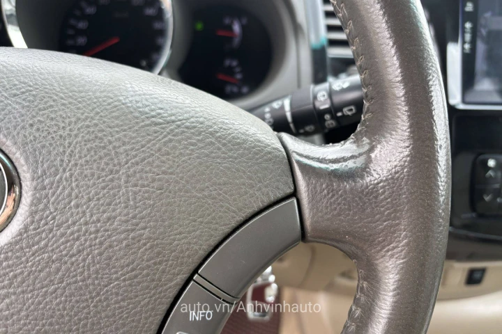 Toyota Fortuner 2010