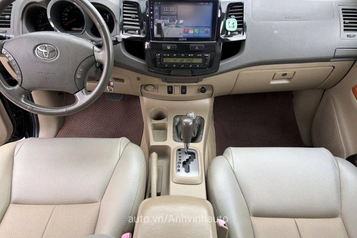 Toyota Fortuner 2010