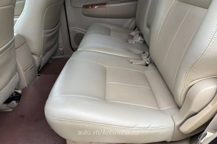 Toyota Fortuner 2010