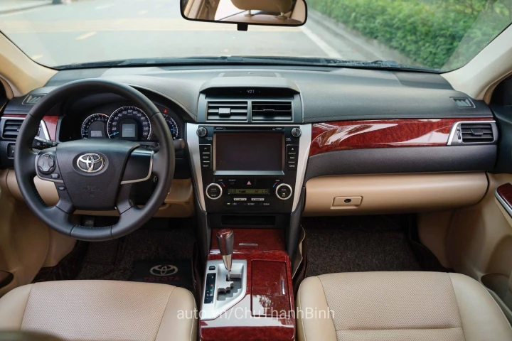 Toyota Camry 2012