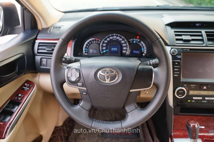 Toyota Camry 2012