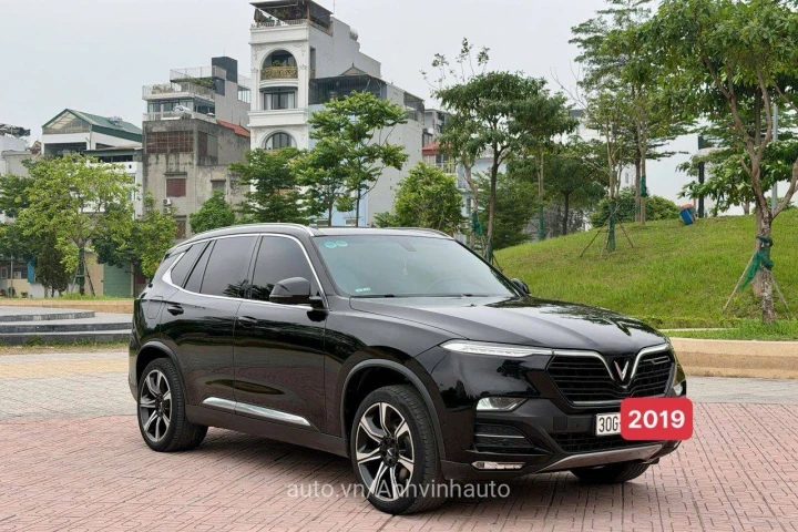 VinFast Lux SA2.0 2019