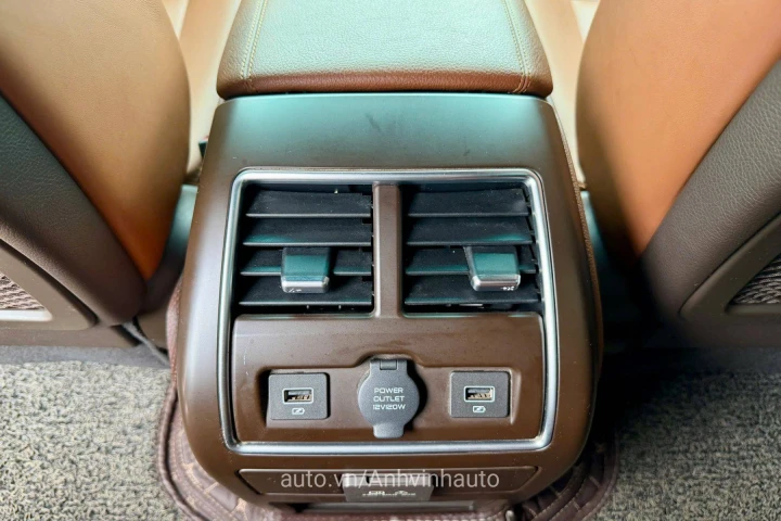 VinFast Lux SA2.0 2019