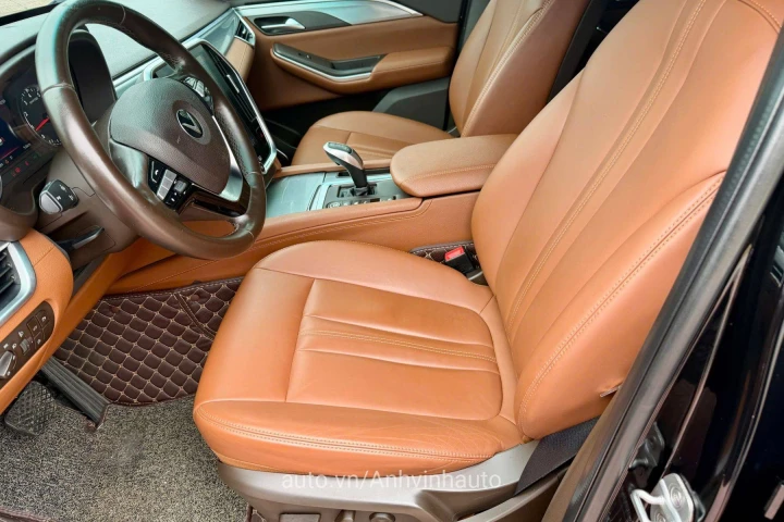 VinFast Lux SA2.0 2019