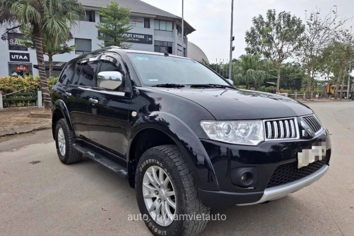 Mitsubishi Pajero 2014