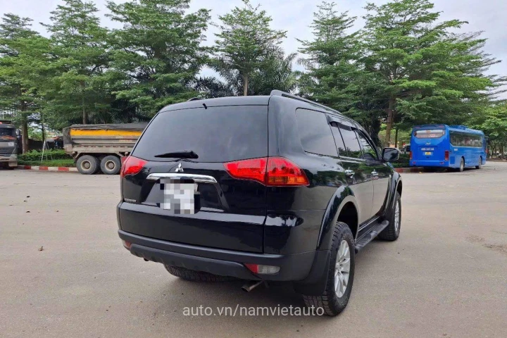 Mitsubishi Pajero 2014