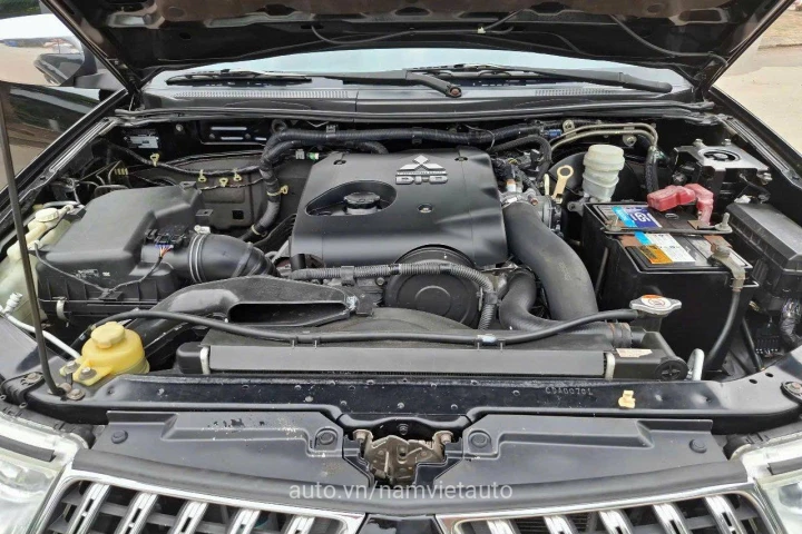 Mitsubishi Pajero 2014