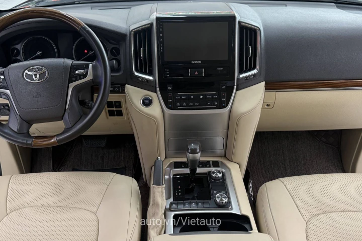 Toyota Land Cruiser 2016