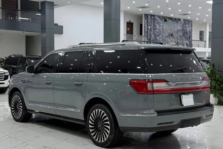 Lincoln Navigator 2021