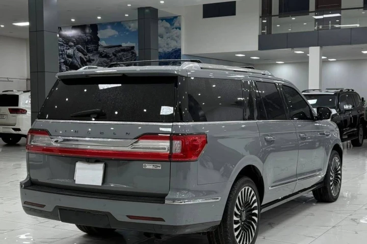 Lincoln Navigator 2021