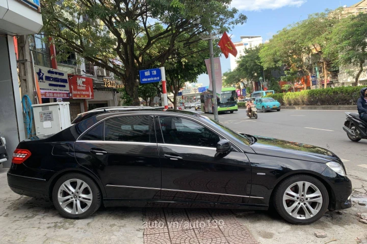 Mercedes-Benz E-Class E250 2010