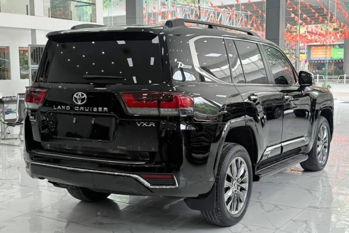 Toyota Land Cruiser 2023