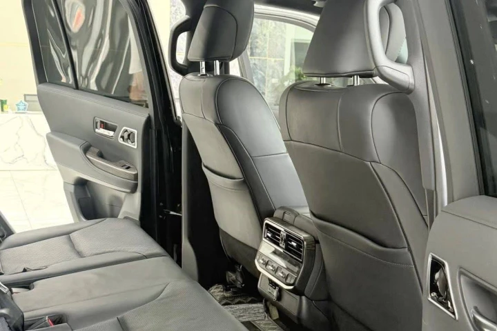 Toyota Land Cruiser 2023