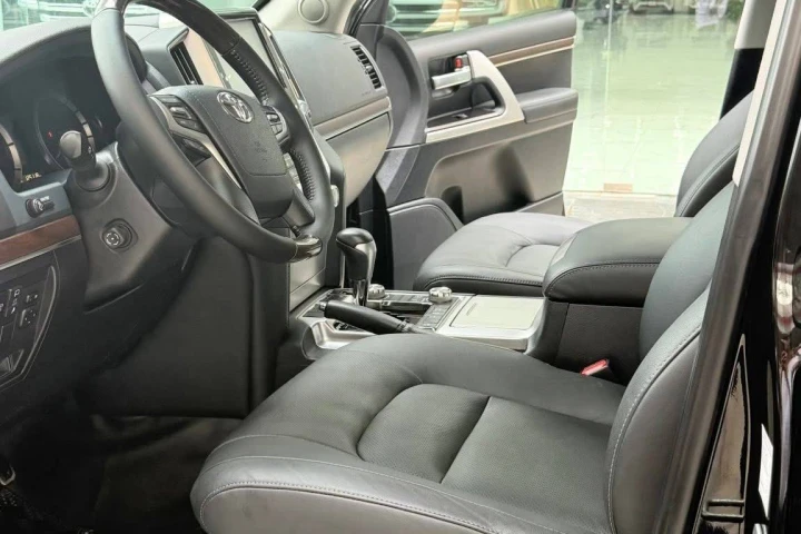 Toyota Land Cruiser 2019