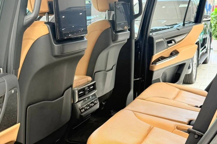 Lexus LX 2025