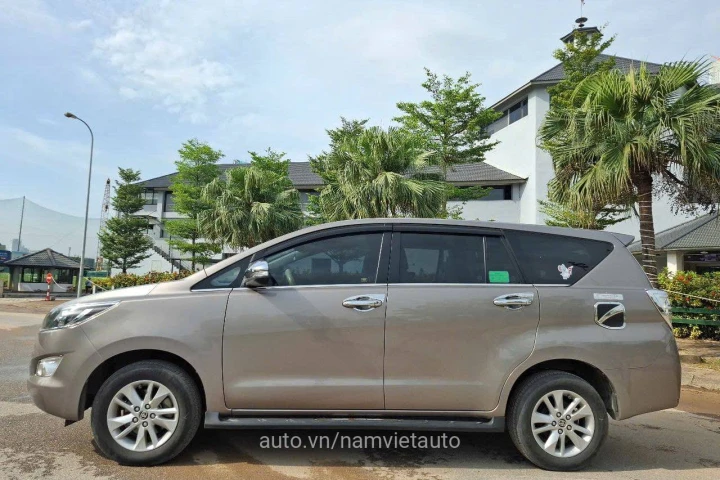 Toyota Innova 2019