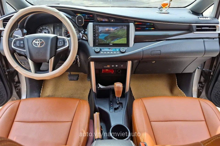 Toyota Innova 2019