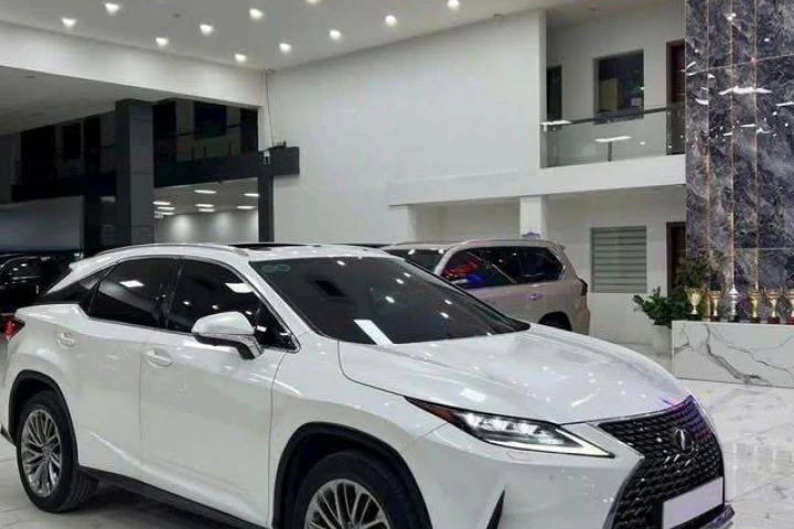 Lexus RX 2021