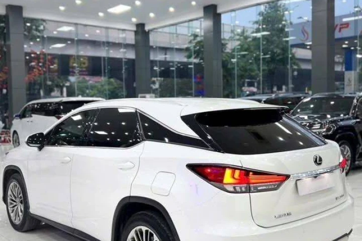 Lexus RX 2021