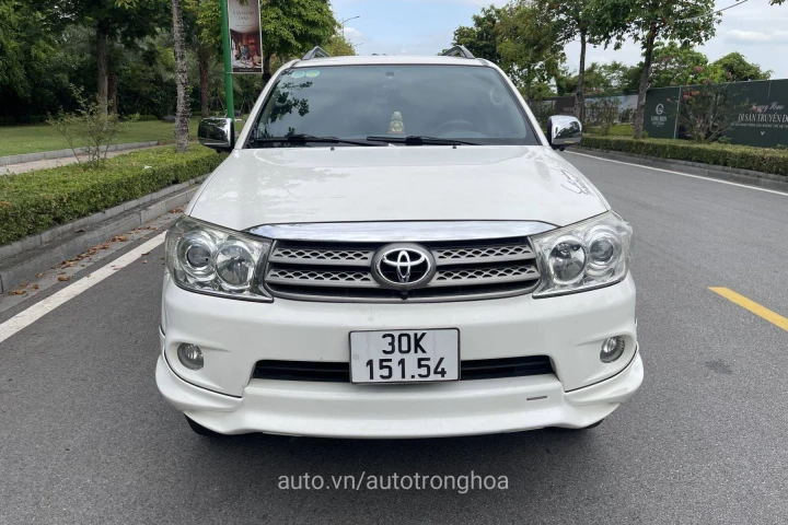 Toyota Fortuner 2012