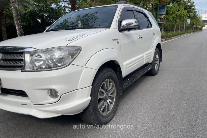 Toyota Fortuner 2012