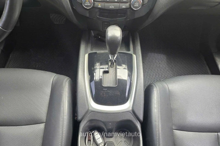 Nissan X-Trail 2016