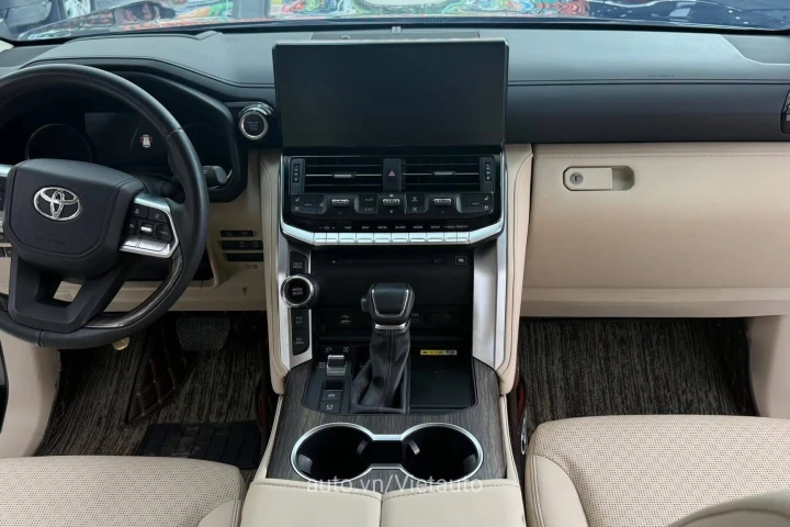 Toyota Land Cruiser 2024
