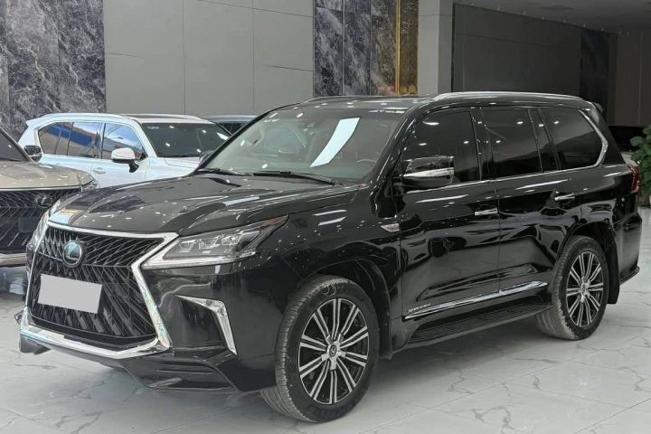 Lexus LX 2018