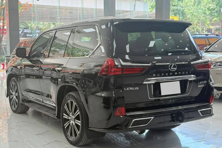 Lexus LX 2018