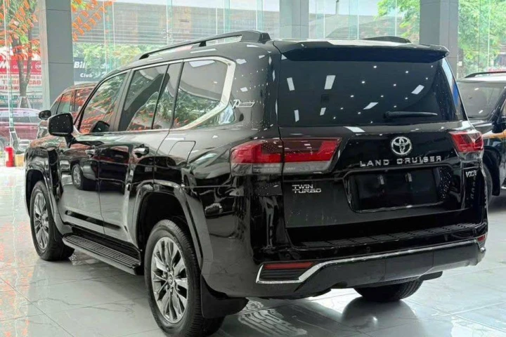 Toyota Land Cruiser 2023