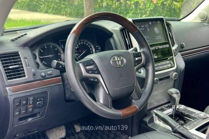 Toyota Land Cruiser 2019