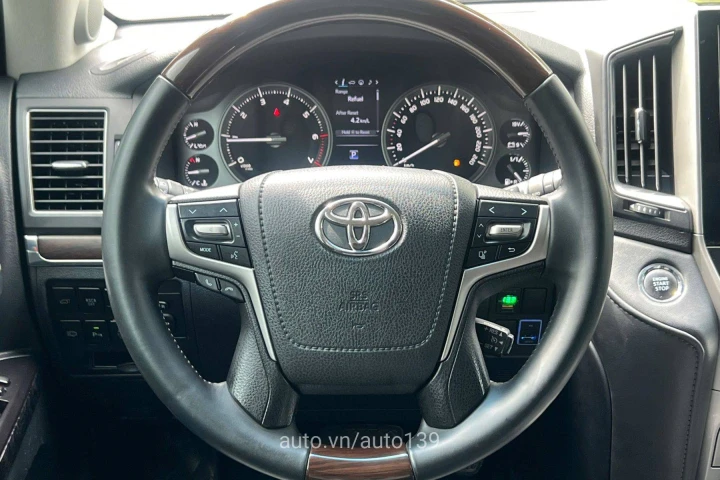 Toyota Land Cruiser 2019