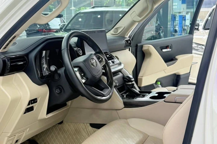 Toyota Land Cruiser 2021