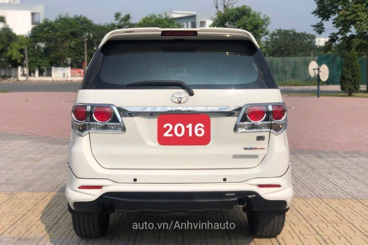 Toyota Fortuner 2016