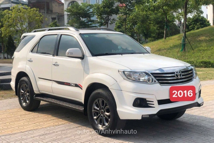 Toyota Fortuner 2016