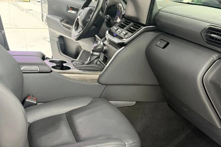 Toyota Land Cruiser 2023